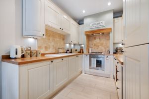 Kitchen- click for photo gallery